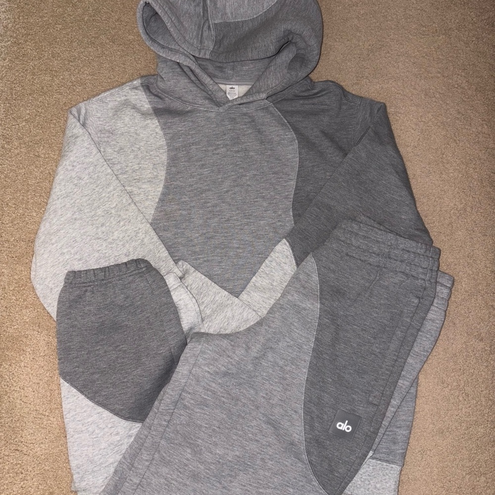 Alo Yoga Set